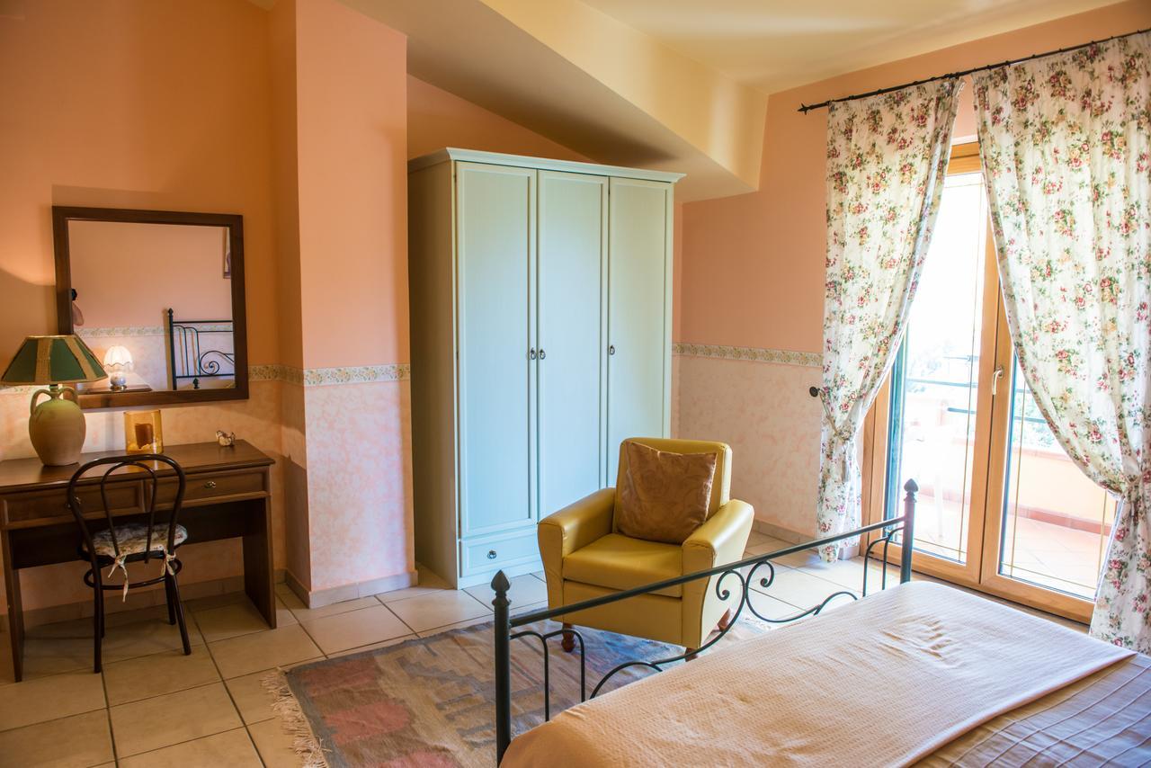 Residence E B&B Villamirella Палинуро Экстерьер фото